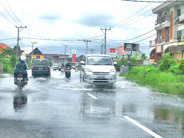 バリ島でレンタカー