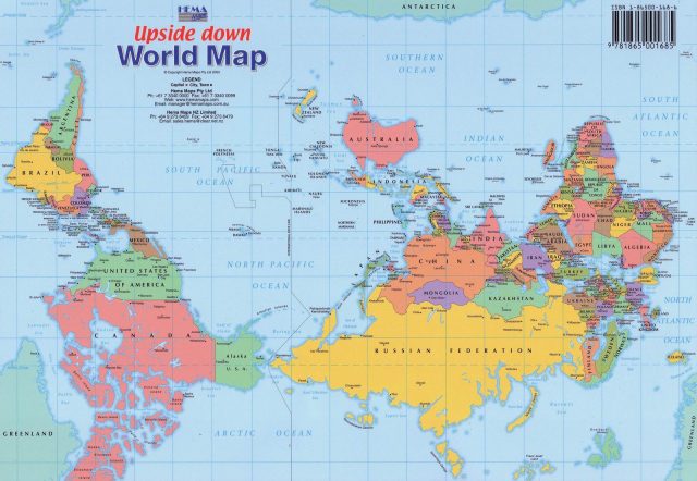 オーストラリアのお土産に 南半球名物 逆さ世界地図 はいかが